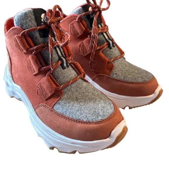 Sorel Kinetic boots Breakthru Caribou NWT Waterproof & Insulated Warp Red sz 5 - Picture 2 of 8